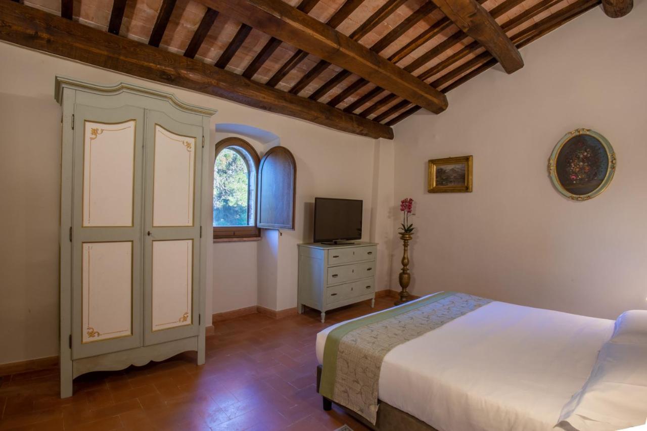 Borgo Petroro Hotel Todi Luaran gambar