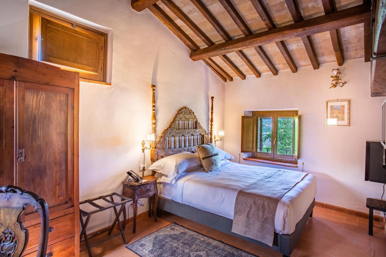 Borgo Petroro Hotel Todi Luaran gambar
