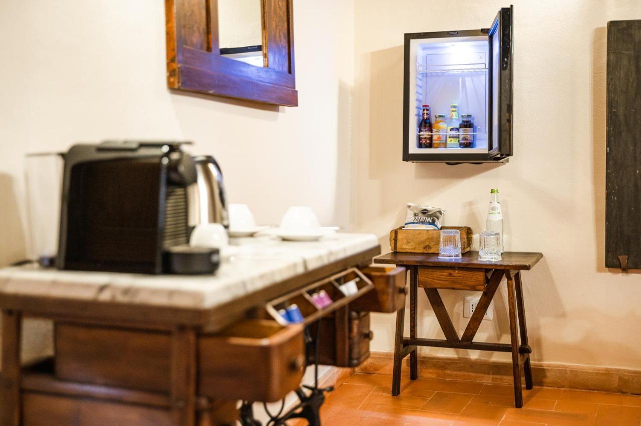 Borgo Petroro Hotel Todi Luaran gambar